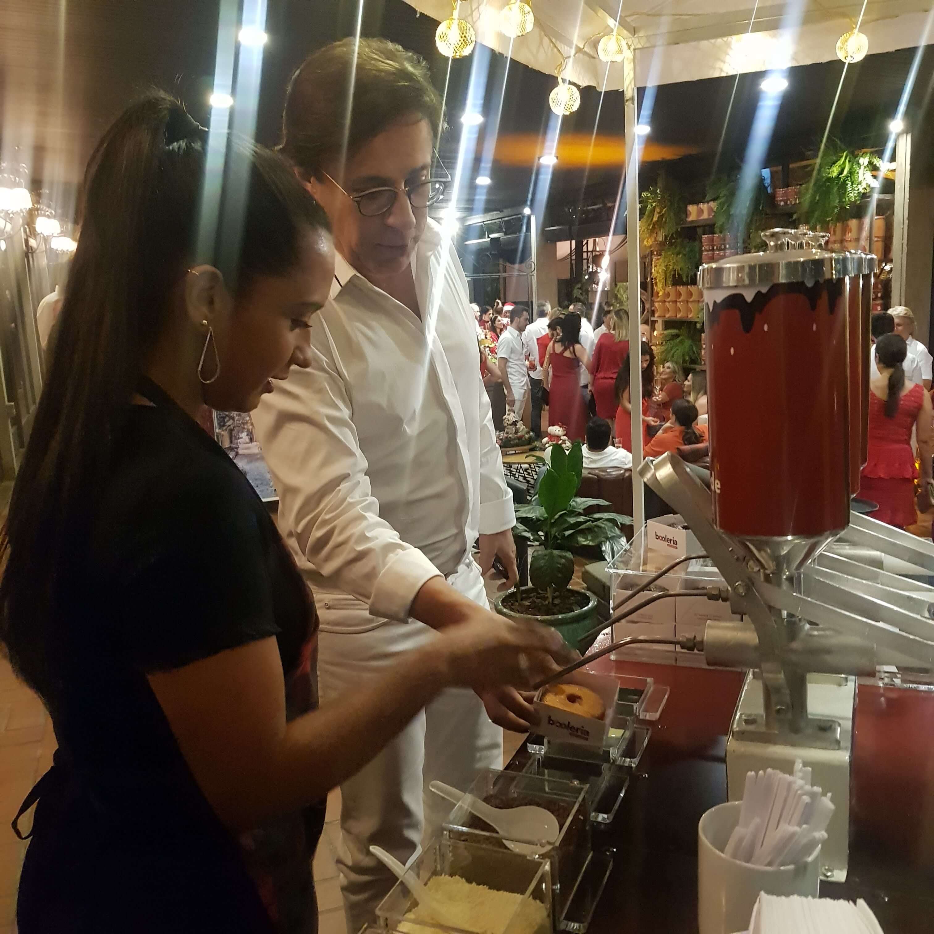 Famoso em evento Booleria